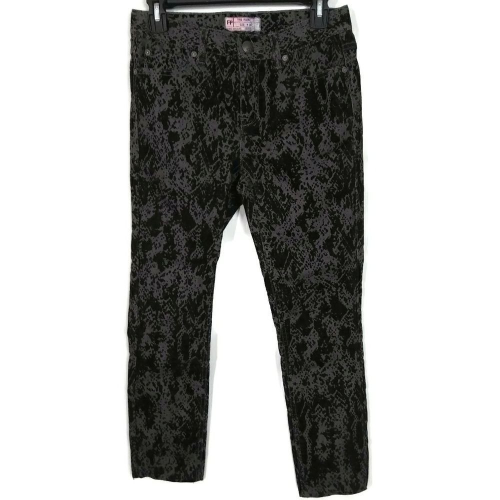 FREE PEOPLE Women's Sz 26 Gray Black Web Print Raw Hem Pants